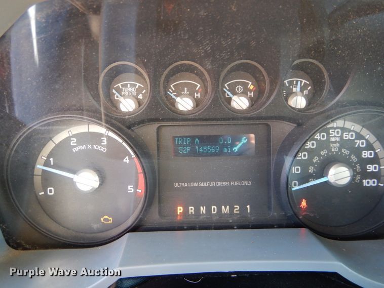 image for item GF9804 2012 Ford F550 Super Duty truck cab and chassis