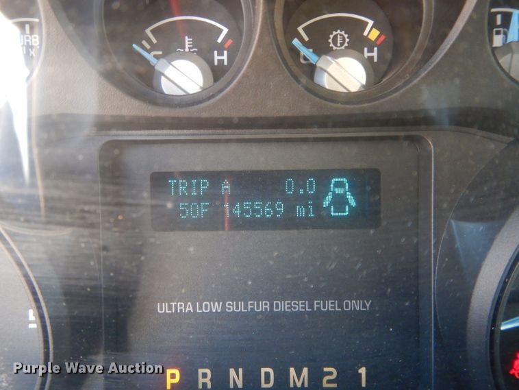 image for item GF9804 2012 Ford F550 Super Duty truck cab and chassis