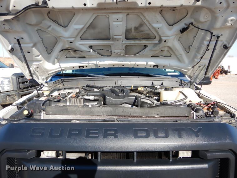 image for item GF9804 2012 Ford F550 Super Duty truck cab and chassis