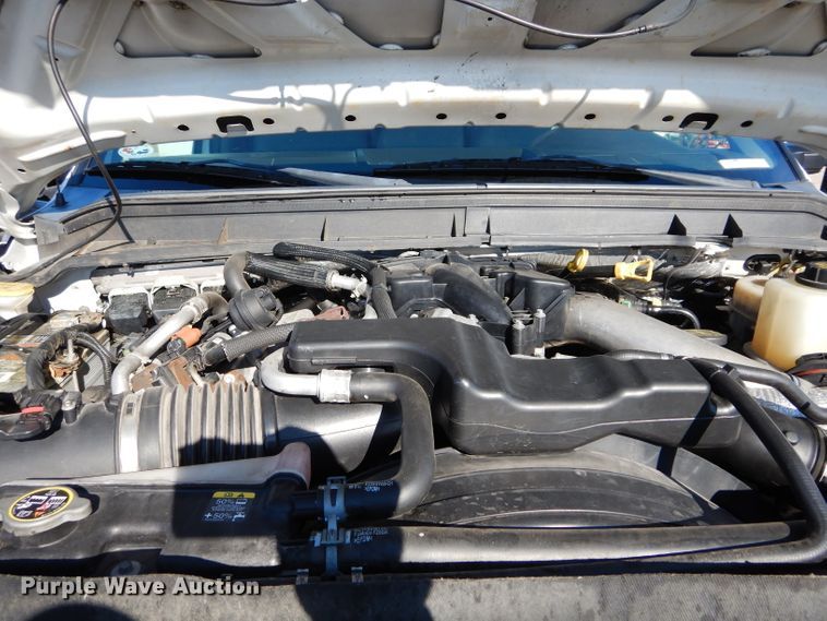 image for item GF9804 2012 Ford F550 Super Duty truck cab and chassis