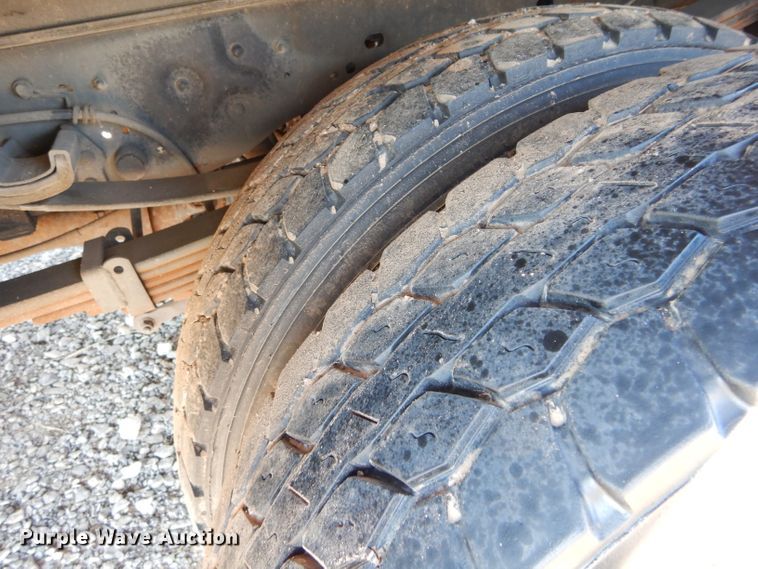 image for item GF9804 2012 Ford F550 Super Duty truck cab and chassis