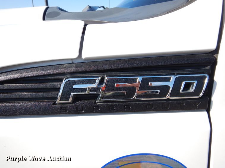 image for item GF9804 2012 Ford F550 Super Duty truck cab and chassis