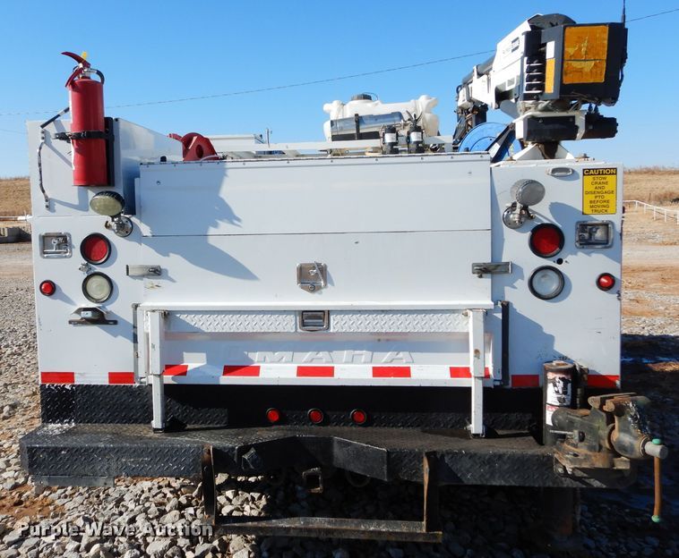 image for item GF9805 2010 Ford F550 Super Duty truck cab and chassis