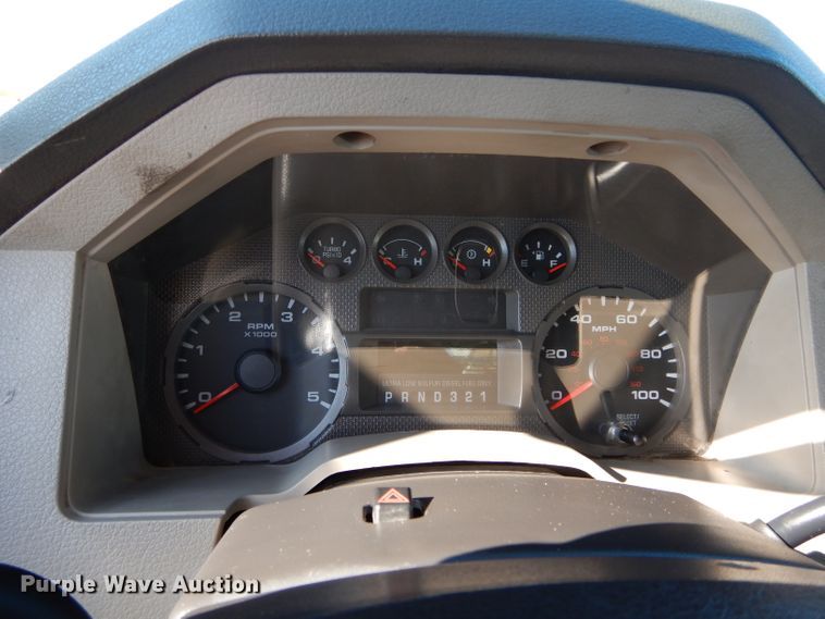 image for item GF9805 2010 Ford F550 Super Duty truck cab and chassis