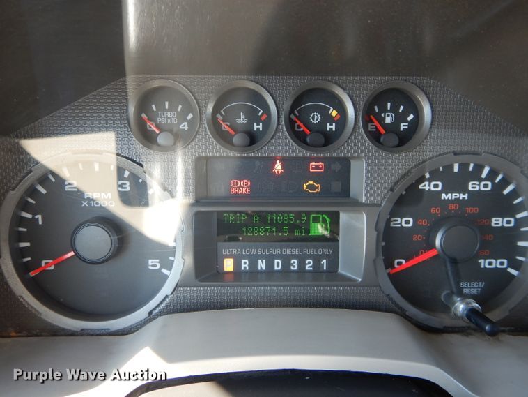 image for item GF9805 2010 Ford F550 Super Duty truck cab and chassis