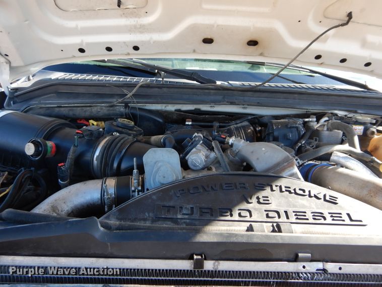 image for item GF9805 2010 Ford F550 Super Duty truck cab and chassis