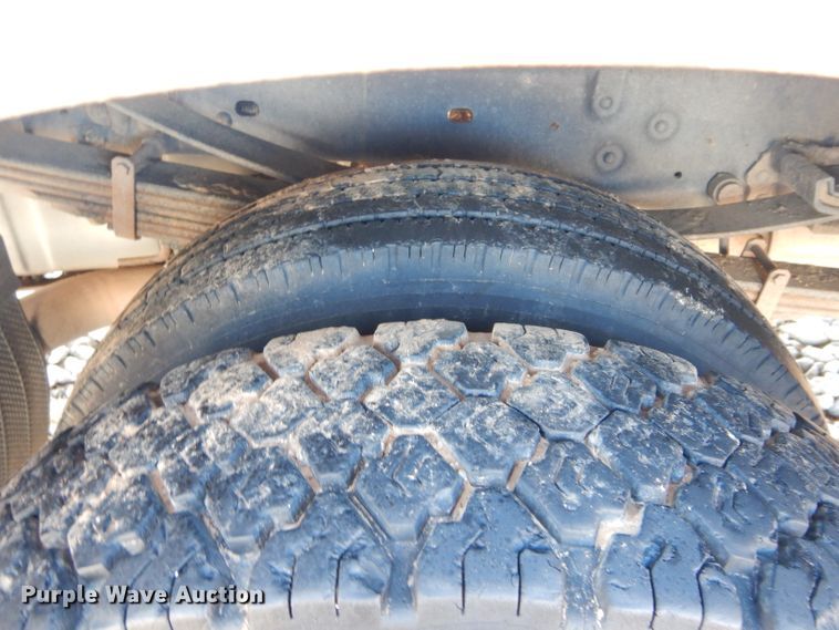 image for item GF9805 2010 Ford F550 Super Duty truck cab and chassis