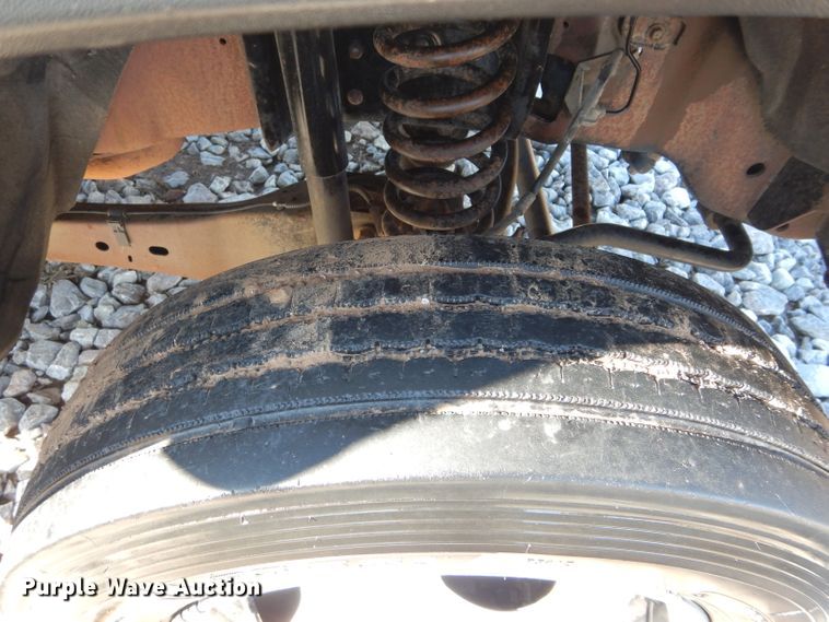 image for item GF9806 2012 Ford F450 Super Duty SuperCab truck cab and chassis