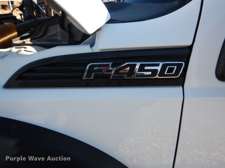 image for item GF9806 2012 Ford F450 Super Duty SuperCab truck cab and chassis