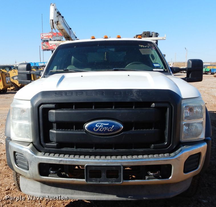 image for item GF9807 2011 Ford F550 Super Duty SuperCab pickup truck cab and chassis