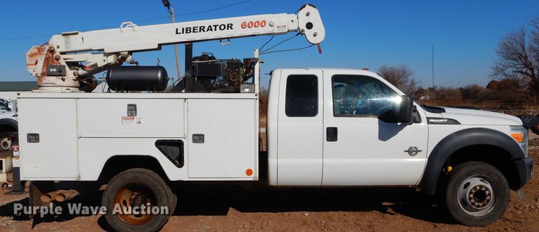 image for item GF9807 2011 Ford F550 Super Duty SuperCab pickup truck cab and chassis