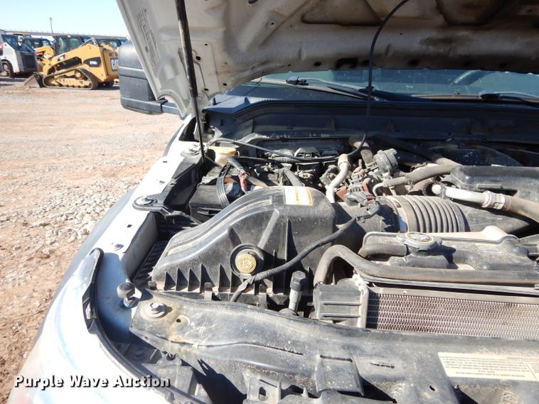 image for item GF9807 2011 Ford F550 Super Duty SuperCab pickup truck cab and chassis