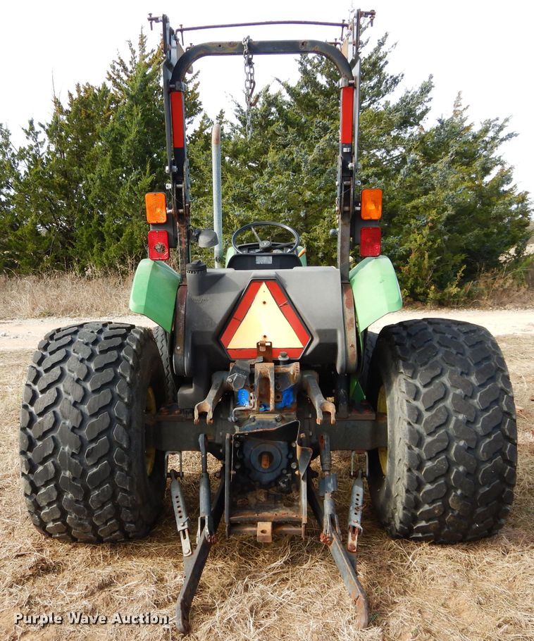 image for item GF9902 2003 John Deere 5220 tractor