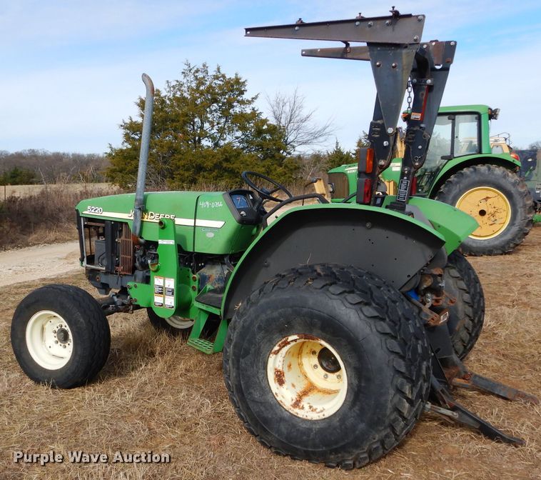 image for item GF9902 2003 John Deere 5220 tractor