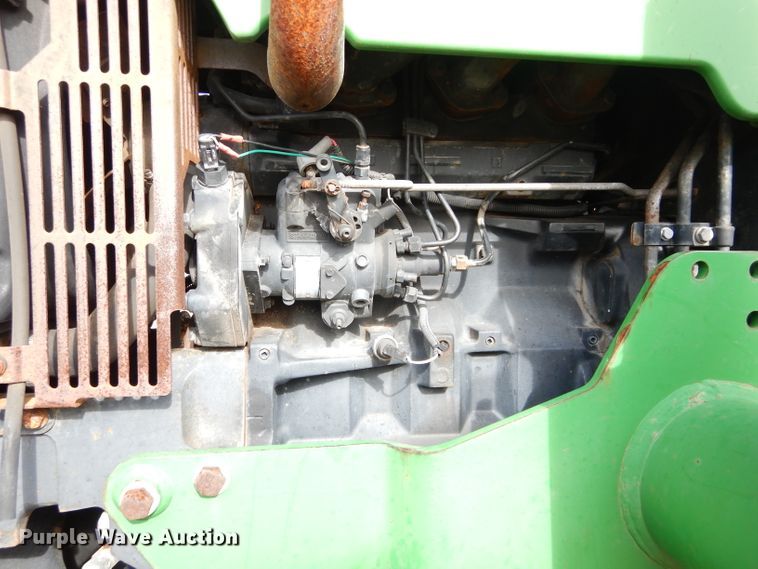 image for item GF9902 2003 John Deere 5220 tractor