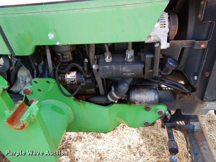 image for item GF9902 2003 John Deere 5220 tractor