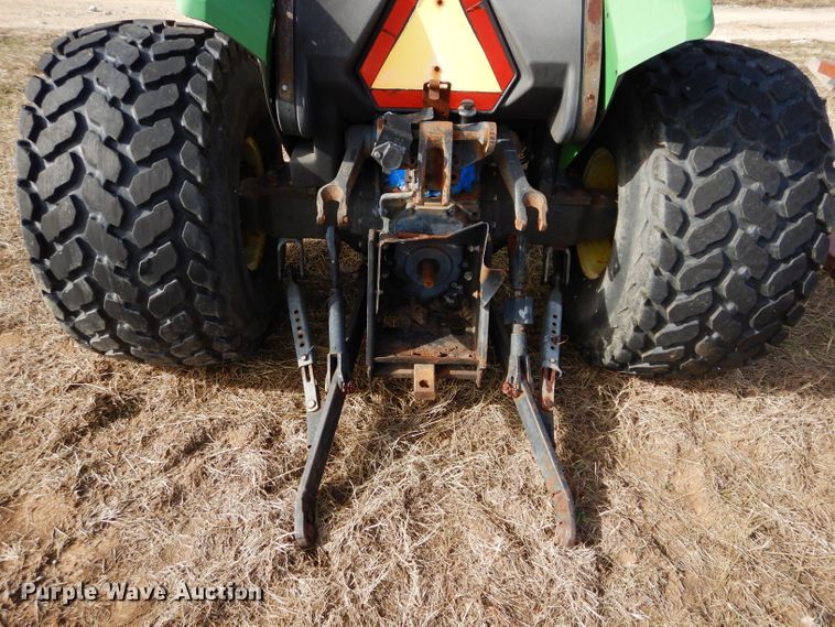 image for item GF9902 2003 John Deere 5220 tractor