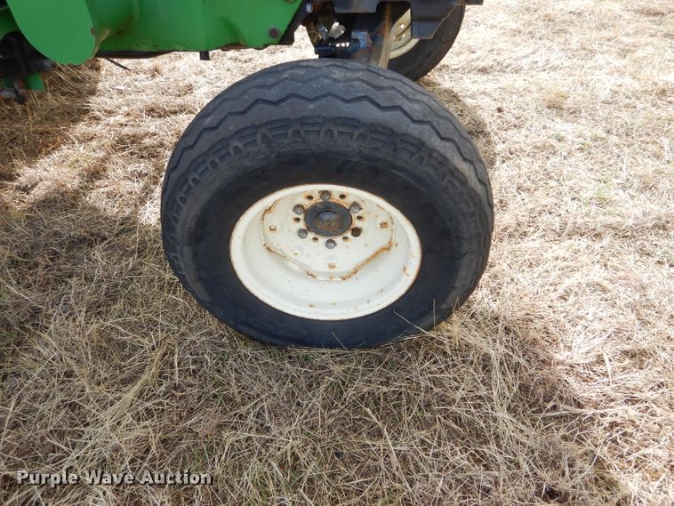 image for item GF9902 2003 John Deere 5220 tractor