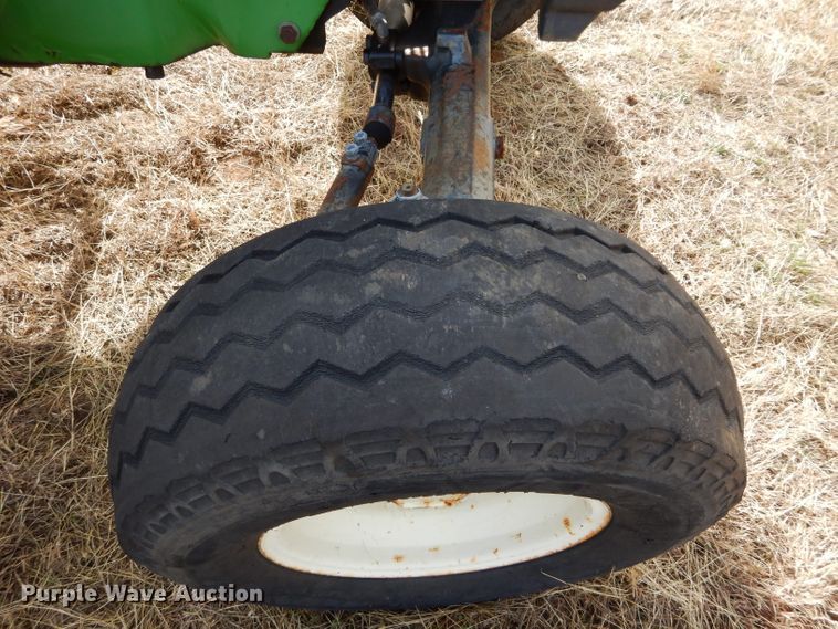 image for item GF9902 2003 John Deere 5220 tractor