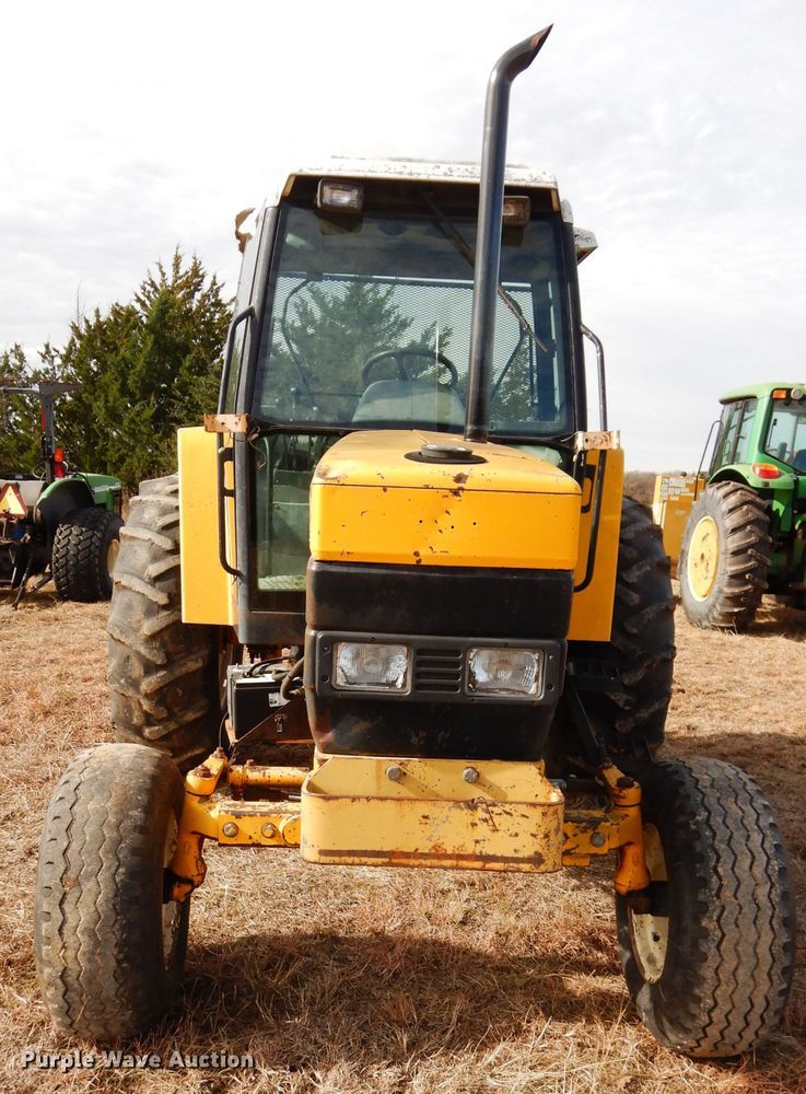 image for item GF9903 1993 Ford 6640 tractor