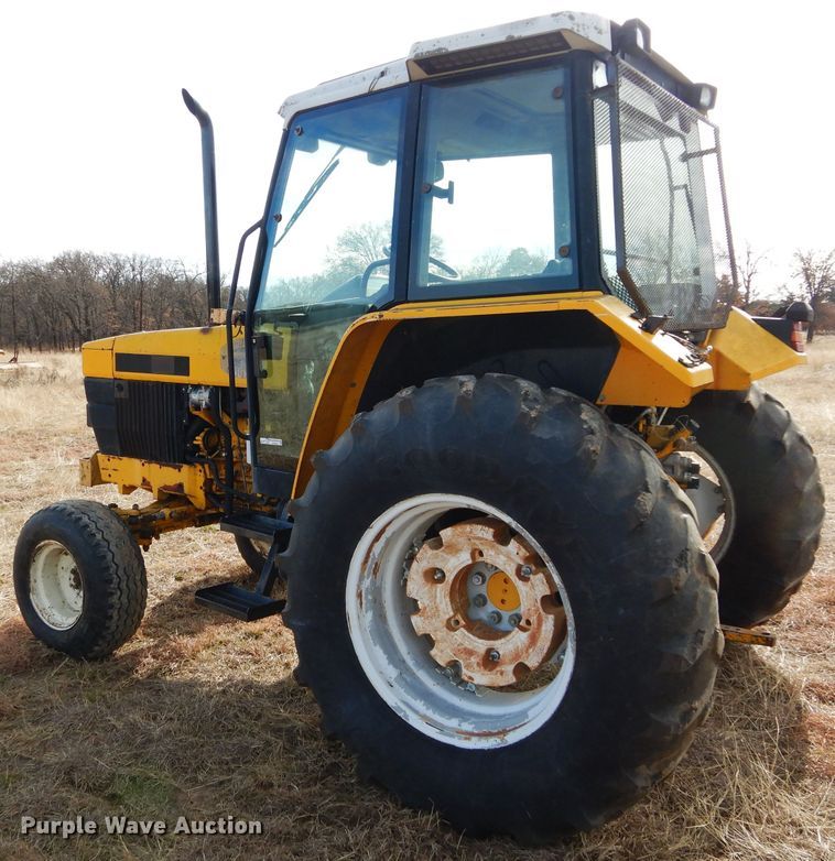 image for item GF9903 1993 Ford 6640 tractor