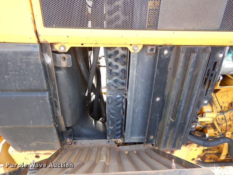 image for item GF9903 1993 Ford 6640 tractor