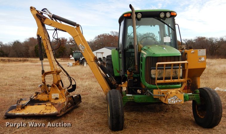 image for item GF9904 2007 John Deere 6330 tractor