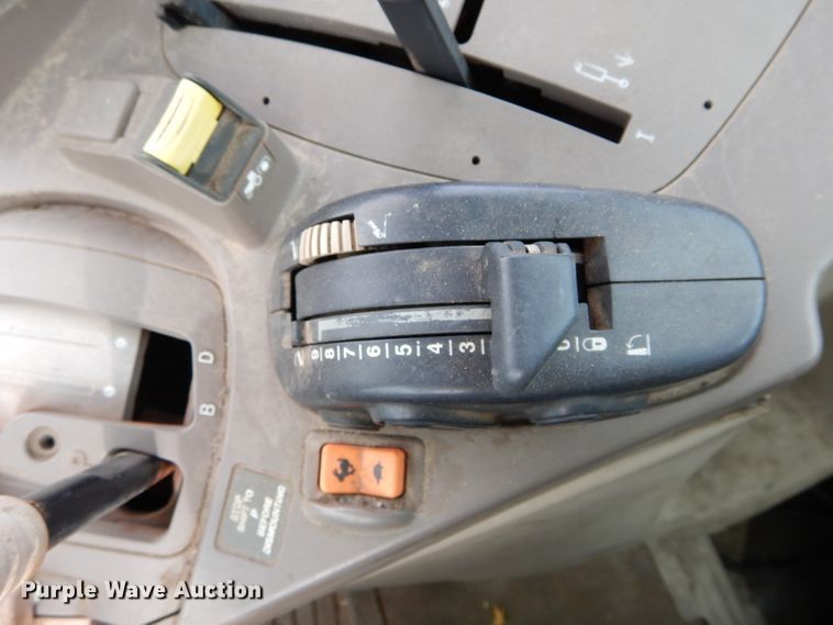 image for item GF9904 2007 John Deere 6330 tractor