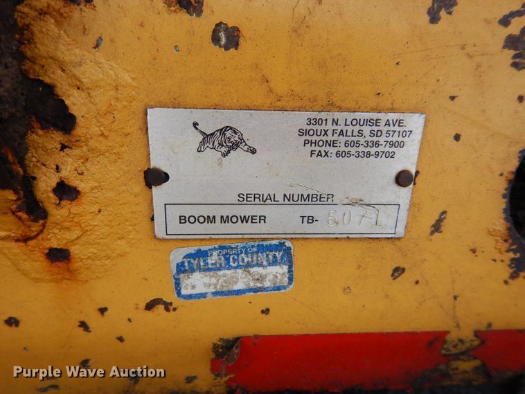 image for item GF9904 2007 John Deere 6330 tractor