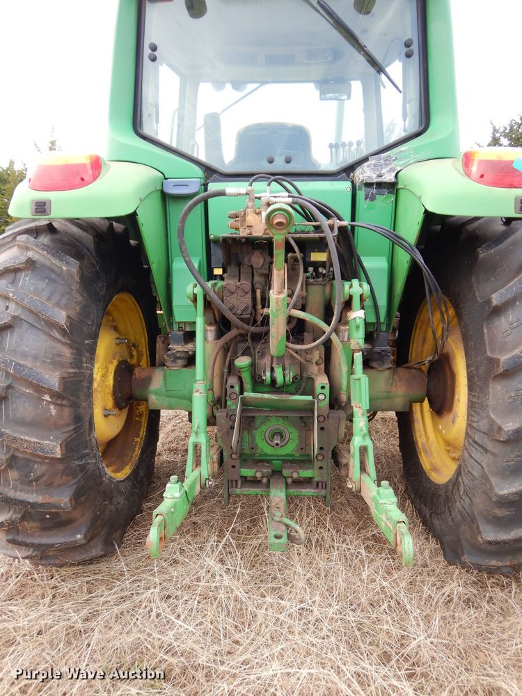image for item GF9904 2007 John Deere 6330 tractor
