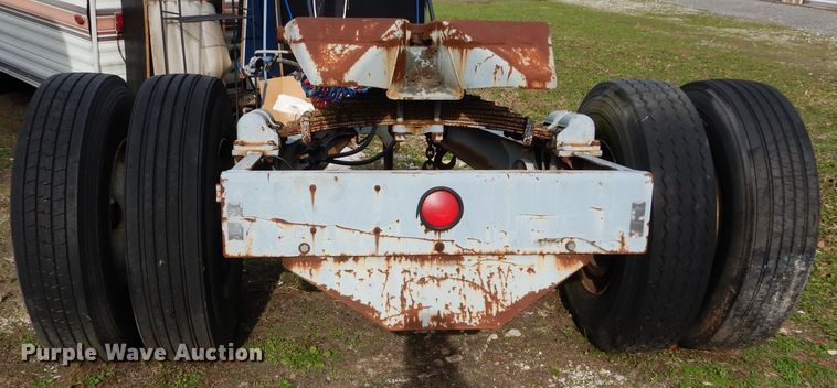 image for item GF9911 1995 Silver Eagle CST20W trailer dolly