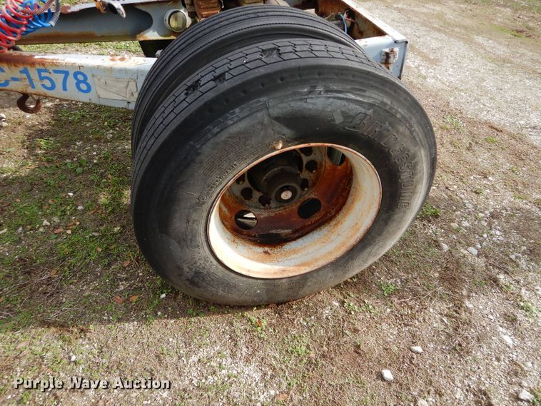 image for item GF9911 1995 Silver Eagle CST20W trailer dolly