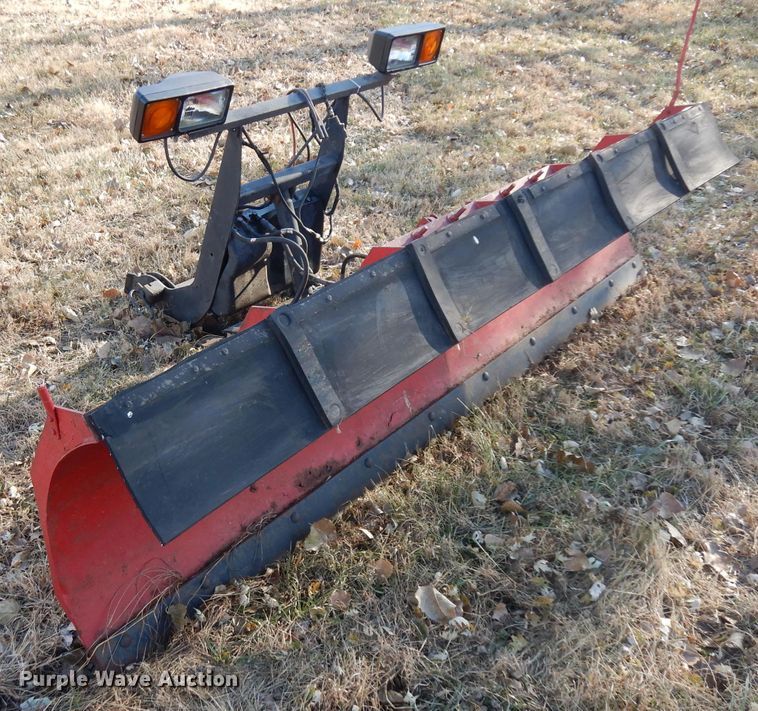 image for item GJ9082 Boss 9'W snow plow