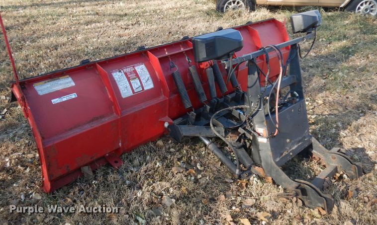image for item GJ9082 Boss 9'W snow plow