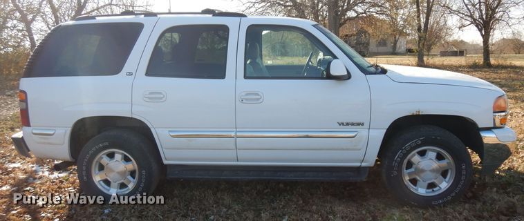 image for item GJ9083 2001 GMC Yukon SUV