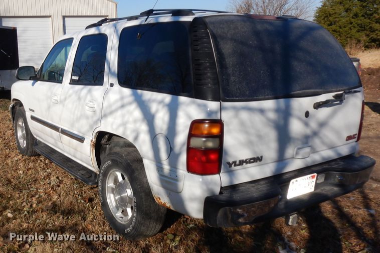 image for item GJ9083 2001 GMC Yukon SUV