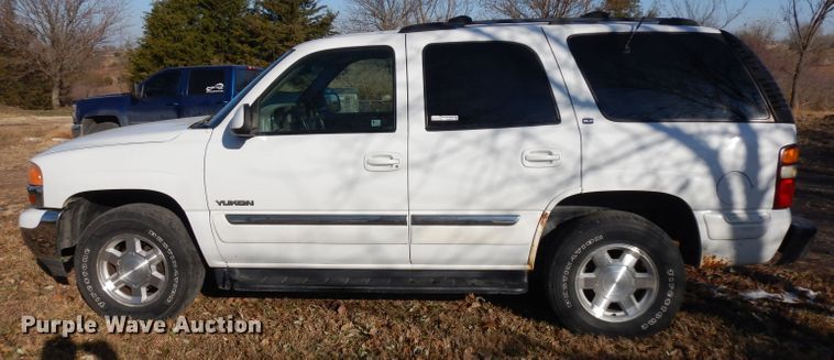 image for item GJ9083 2001 GMC Yukon SUV