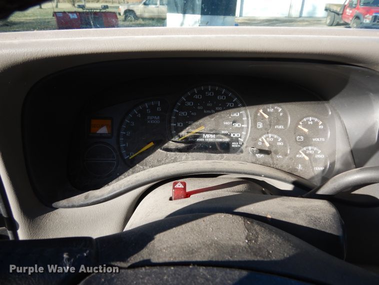 image for item GJ9083 2001 GMC Yukon SUV