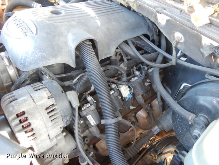 image for item GJ9083 2001 GMC Yukon SUV