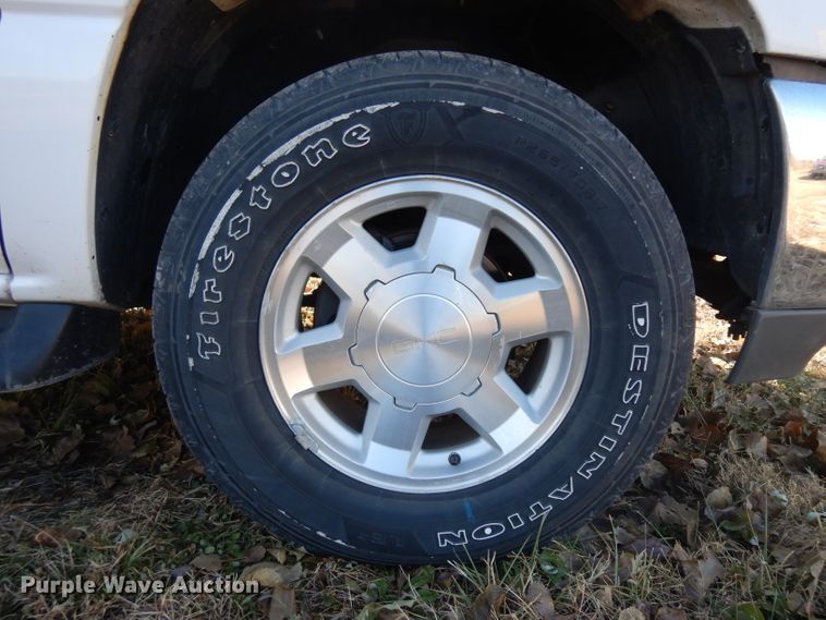 image for item GJ9083 2001 GMC Yukon SUV