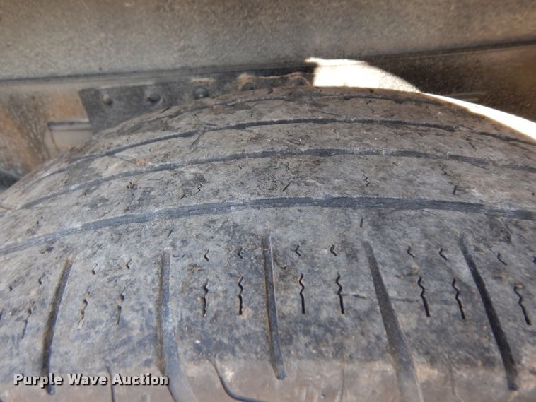 image for item GJ9083 2001 GMC Yukon SUV