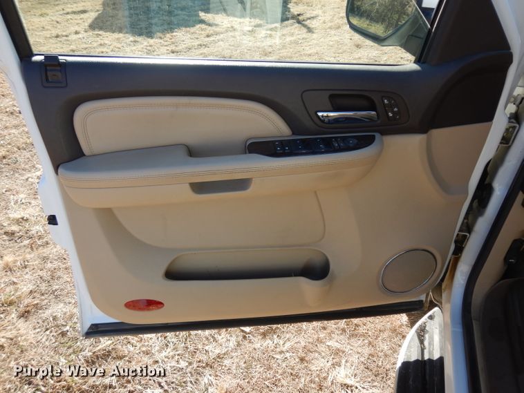 image for item GJ9088 2008 GMC Yukon Denali XL SUV