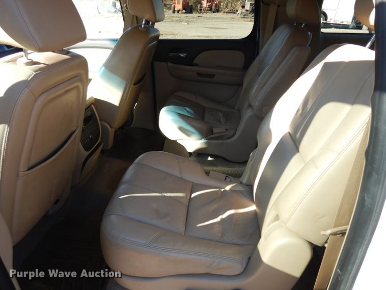 image for item GJ9088 2008 GMC Yukon Denali XL SUV