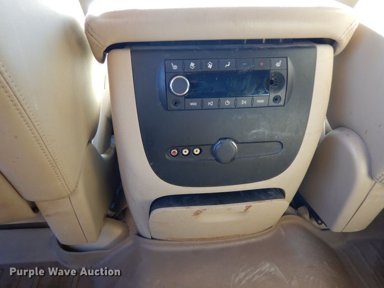 image for item GJ9088 2008 GMC Yukon Denali XL SUV