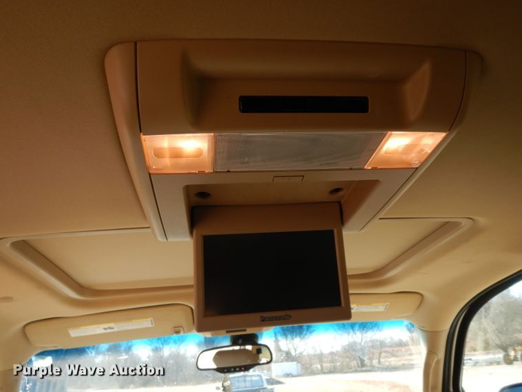 image for item GJ9088 2008 GMC Yukon Denali XL SUV