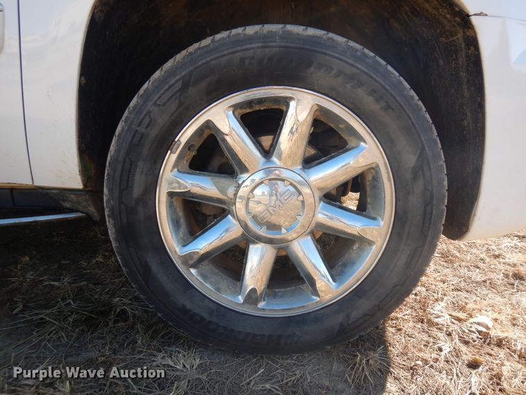 image for item GJ9088 2008 GMC Yukon Denali XL SUV