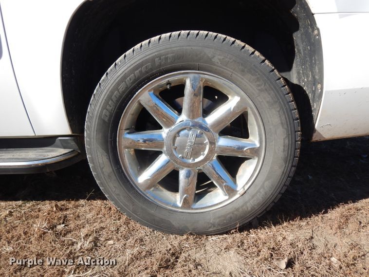 image for item GJ9088 2008 GMC Yukon Denali XL SUV