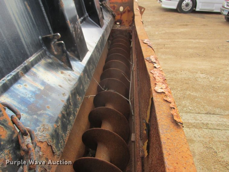 image for item DA8334 2001 Mack RD688S dump truck