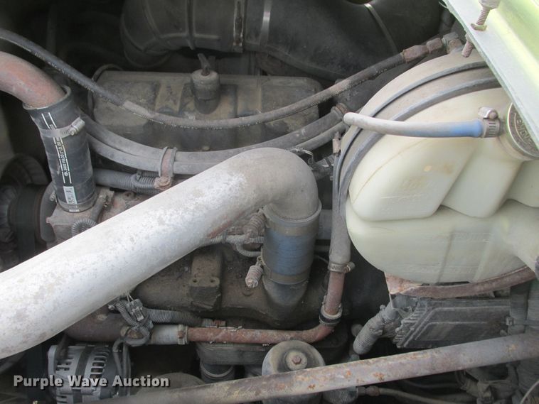 image for item DA8334 2001 Mack RD688S dump truck