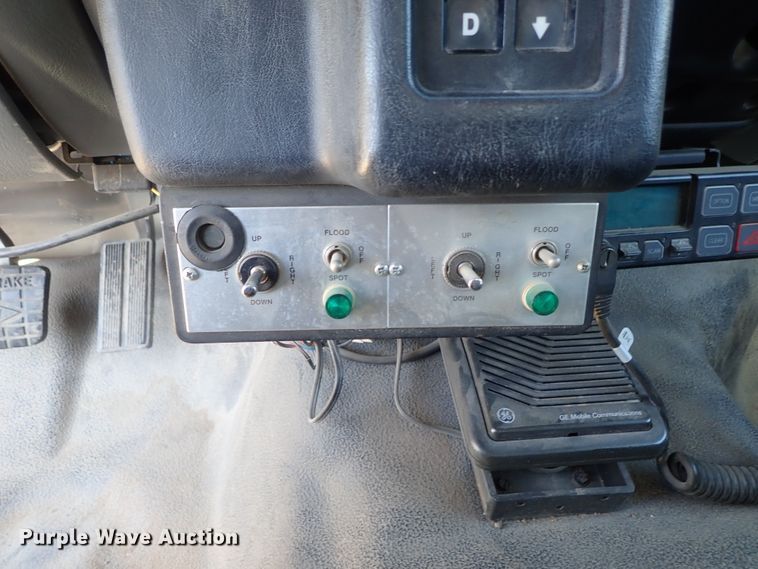 image for item DB7545 2004 Ford F750 Super Duty digger derrick truck